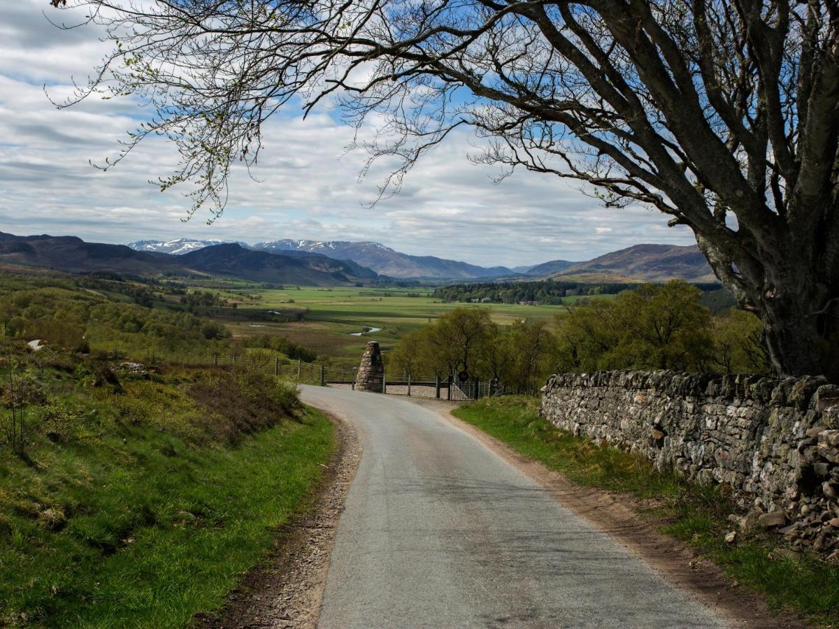 Glentruim Homestay B&B And Glamping Pods Newtonmore Eksteriør billede